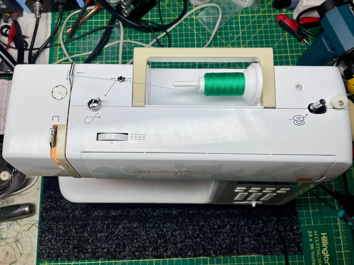 Huskvarna Viking C10 Sewing Machine - Just service - Image 3