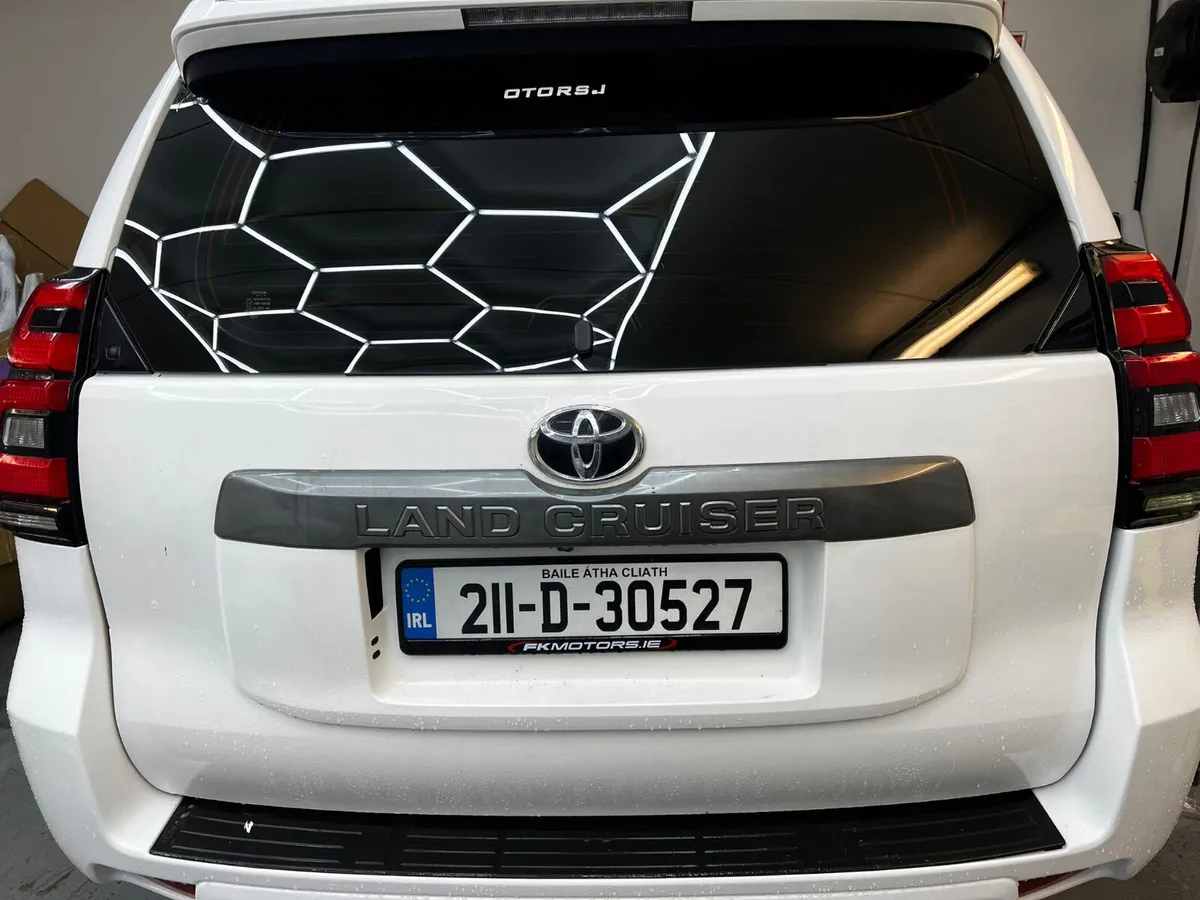 Window tint and dechrome fitting service - Image 3