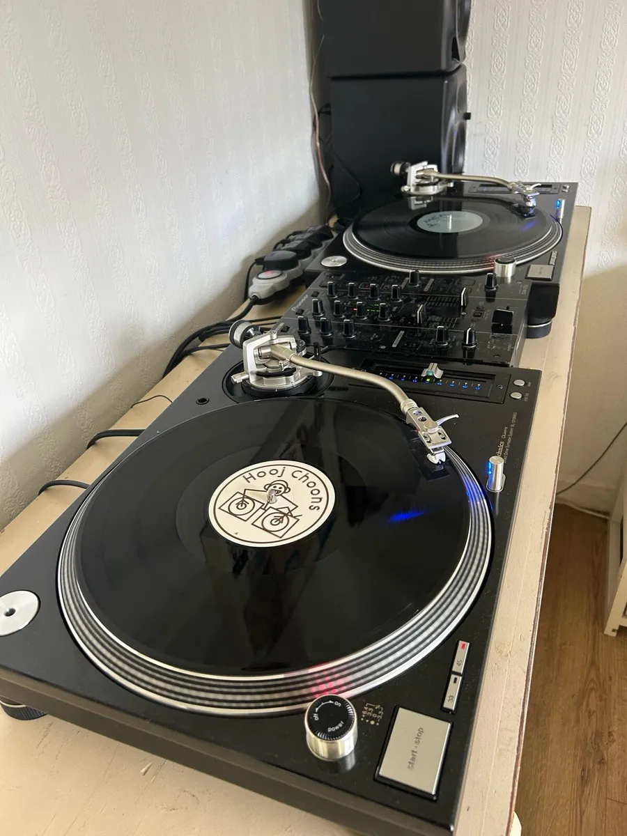 Technics 1210s MK5 - Image 1