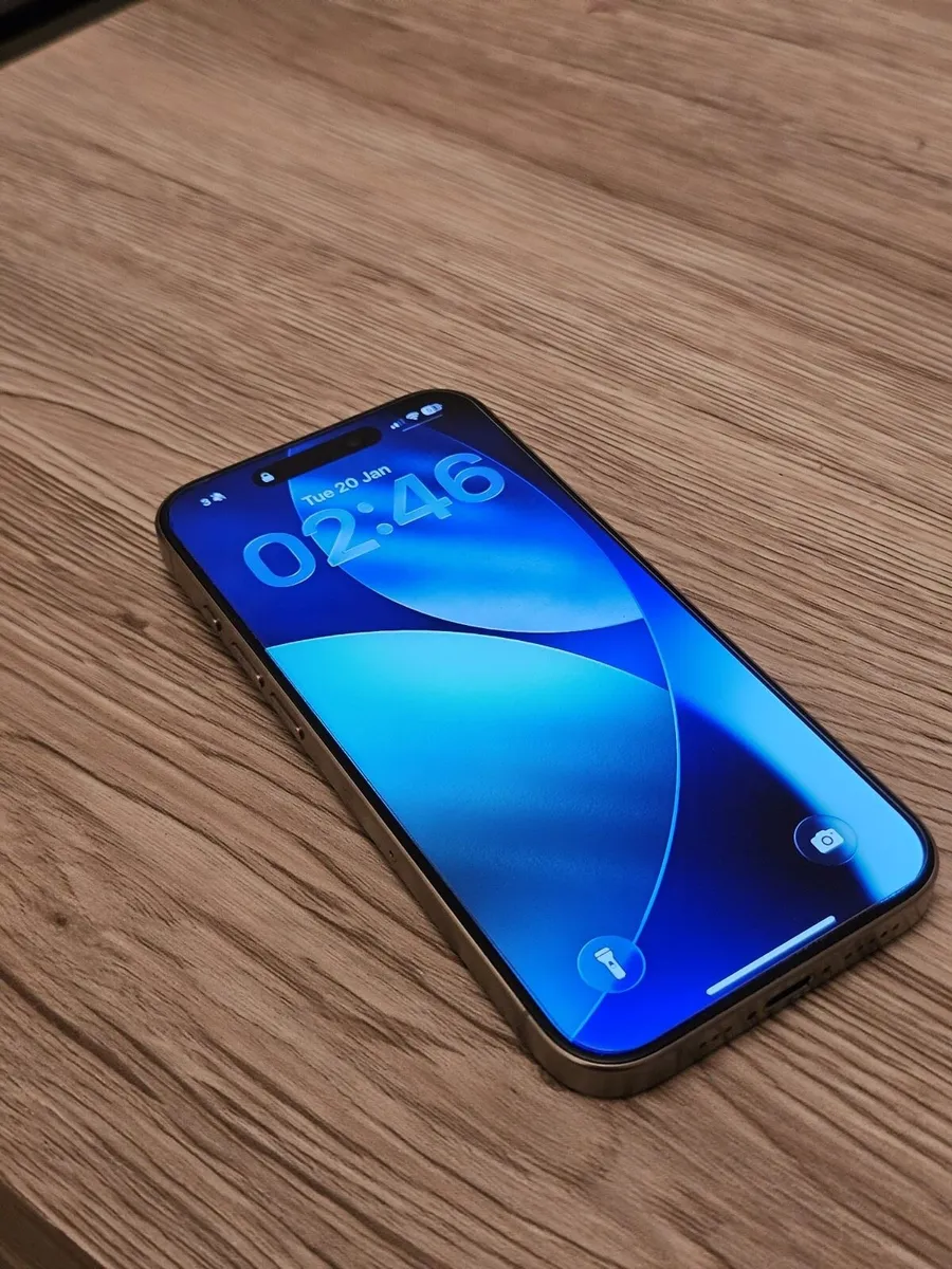 iPhone 15 Pro Grade A, 128GB - Image 1