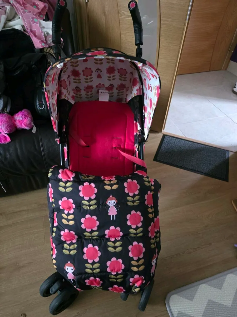 Stroller cosatto very little used - Image 3