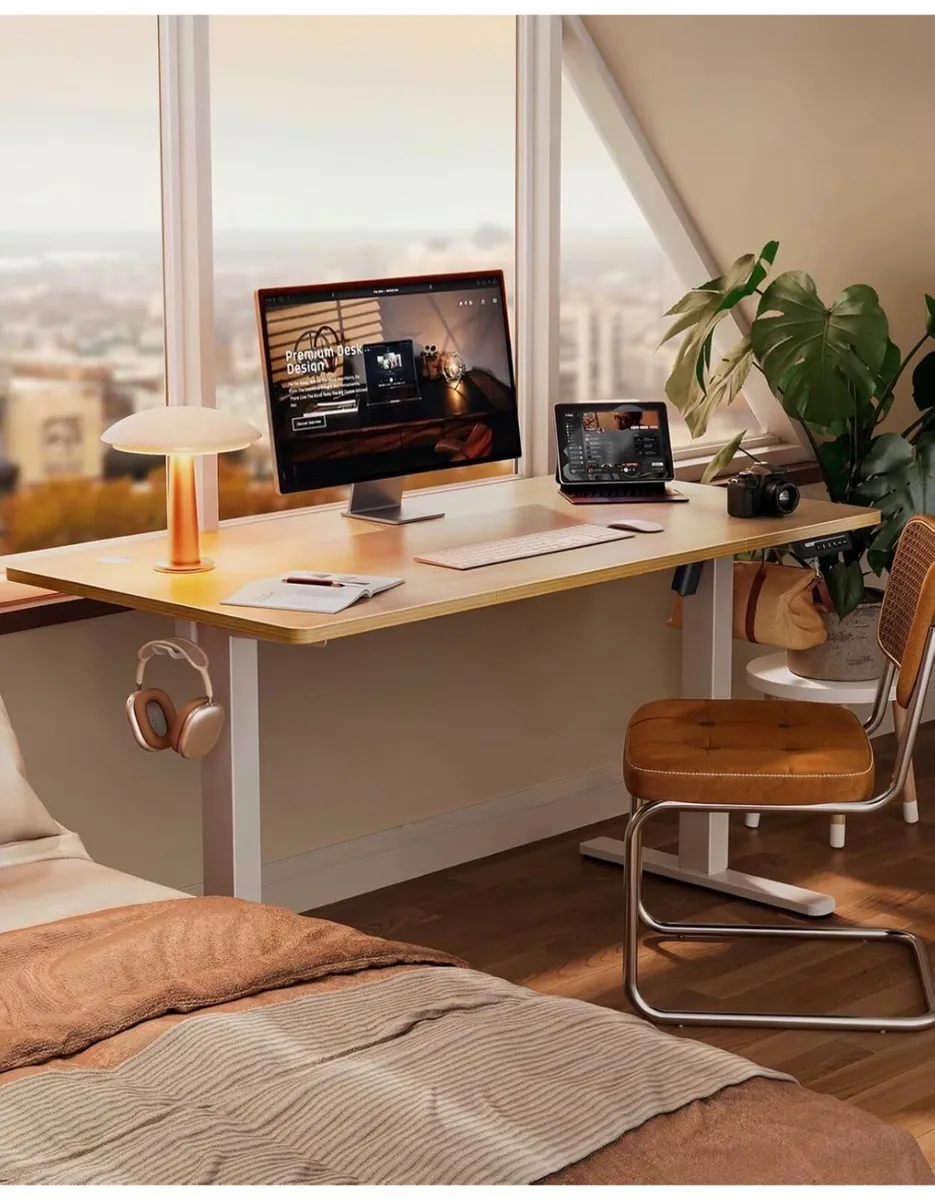 Electric Standing Desk Height Adjustable 160 x 80c - Image 1