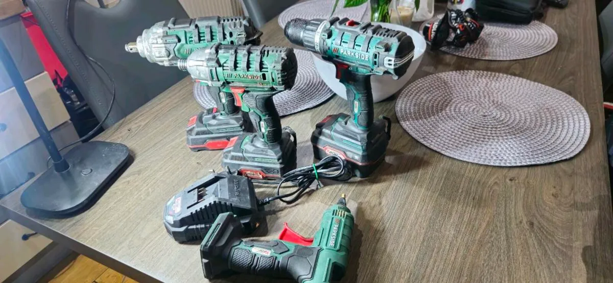 Parkside set - Image 1