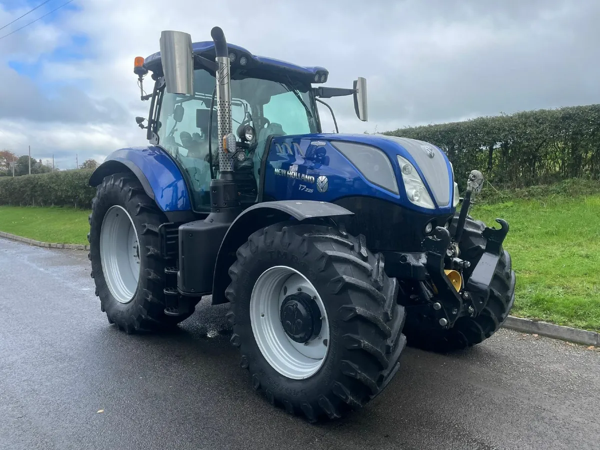 McMurray Tractors Over 30 New Holland Tractors - Image 2