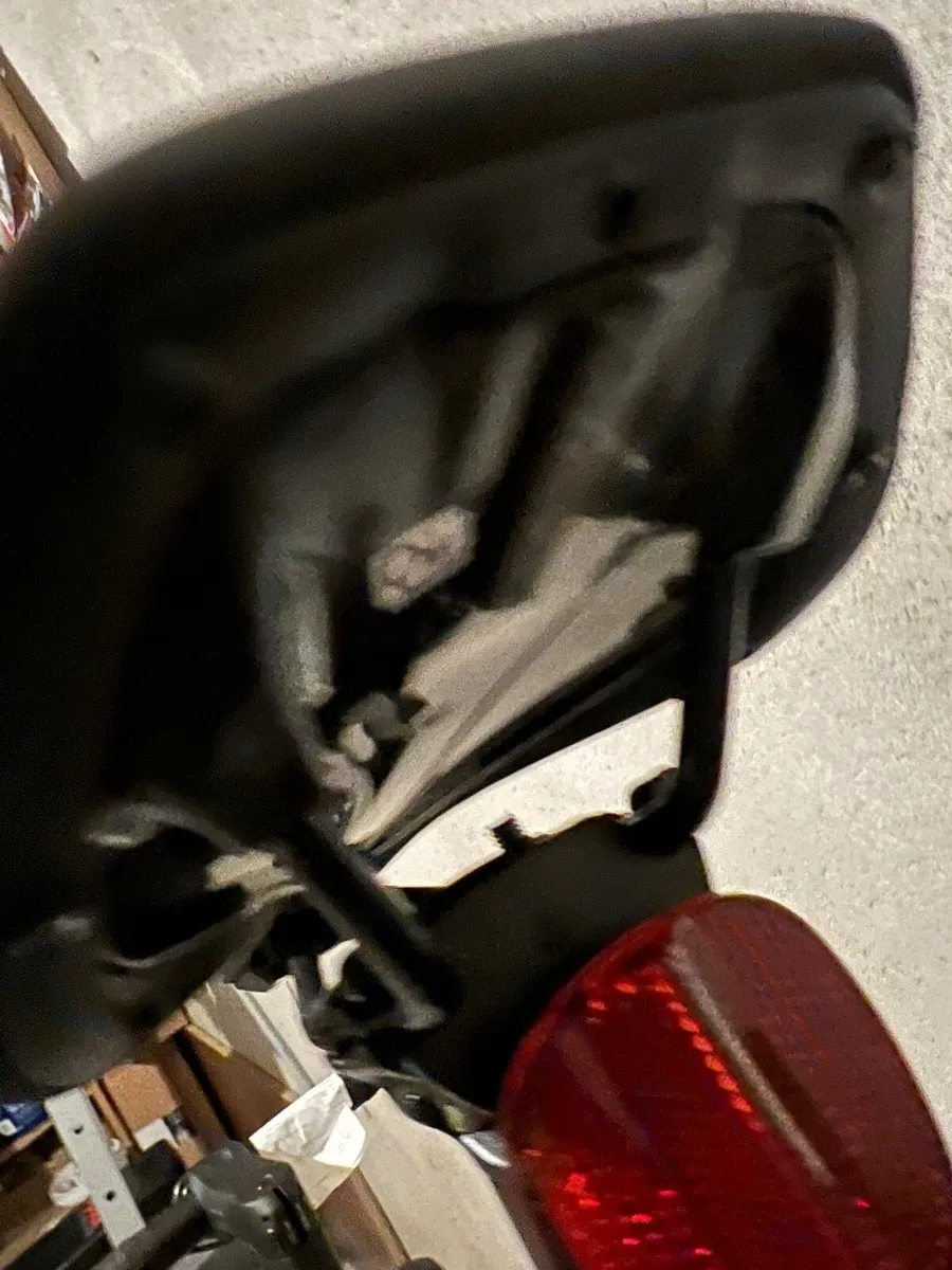 Bike saddle new - Image 3