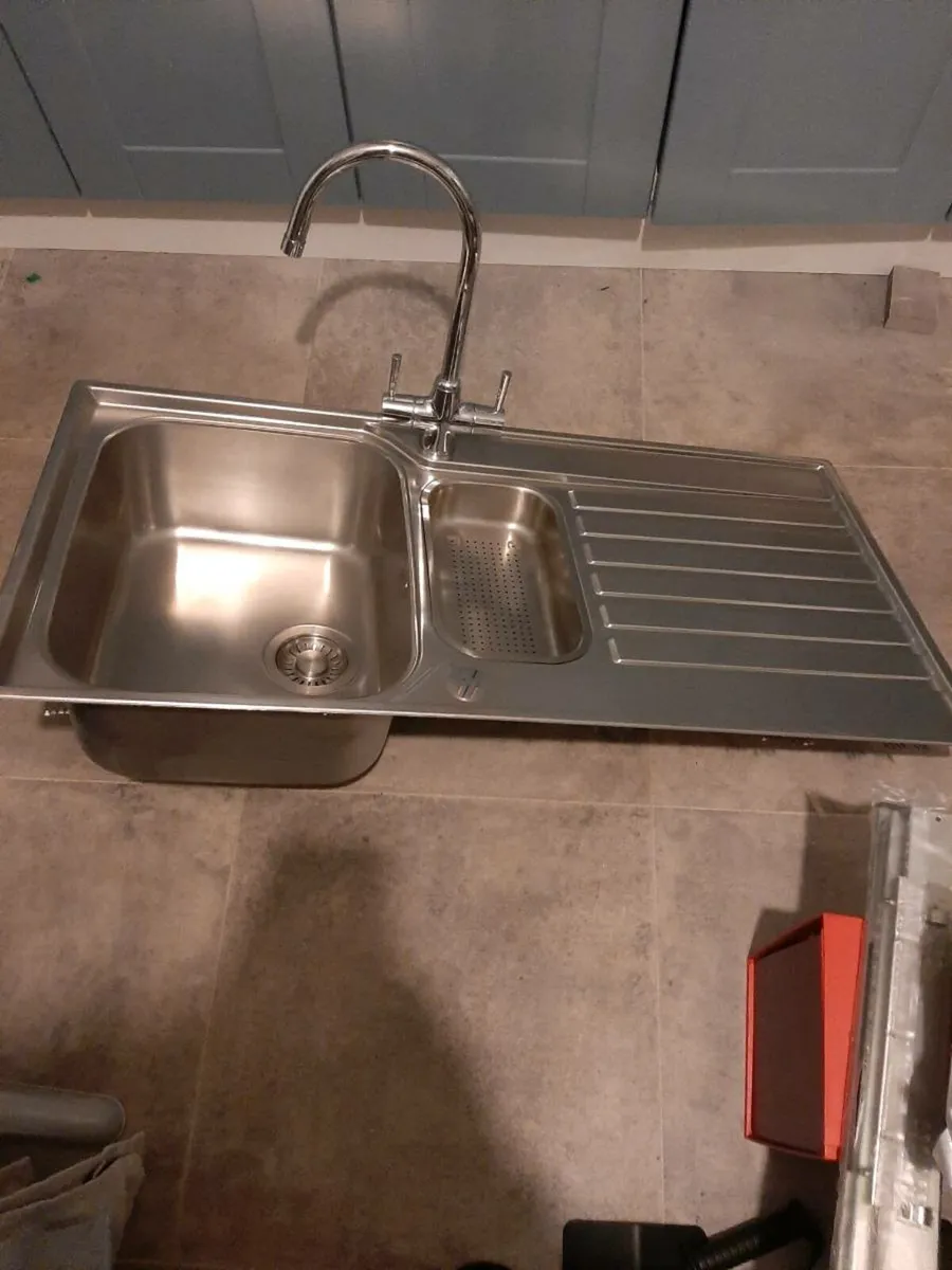 Sink - Image 1