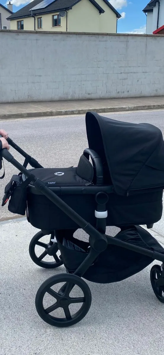 Bugaboo Fox 5 Pram and Pushchair - Image 2
