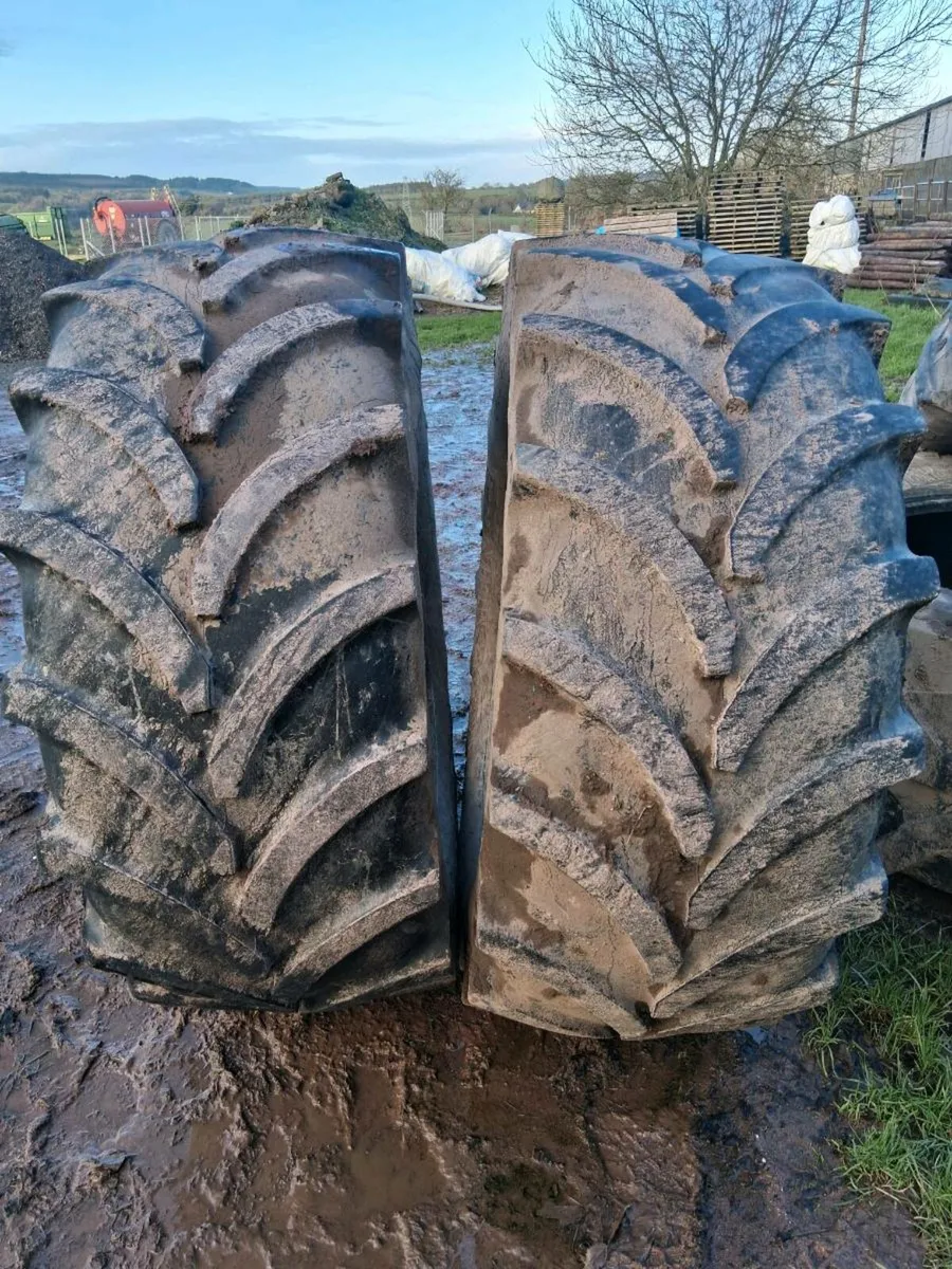 650 65 R42 Tyres 25% - Image 4