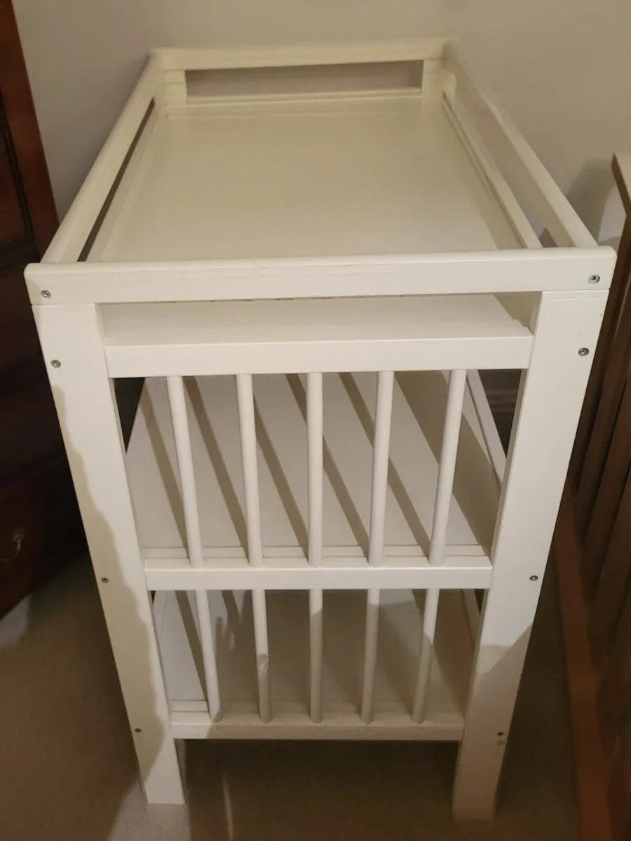 Baby Changing Table Kilkenny - Image 3
