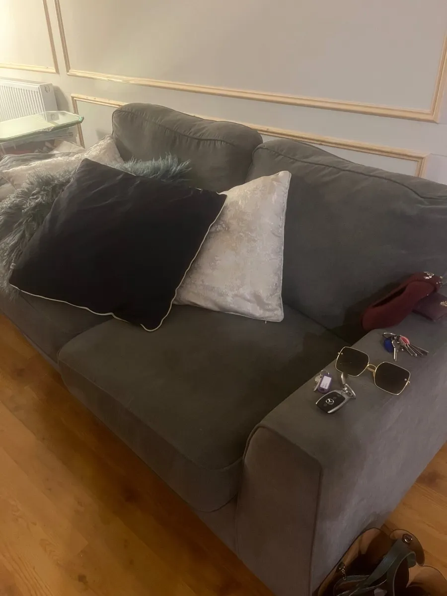 Table /sofa - Image 1