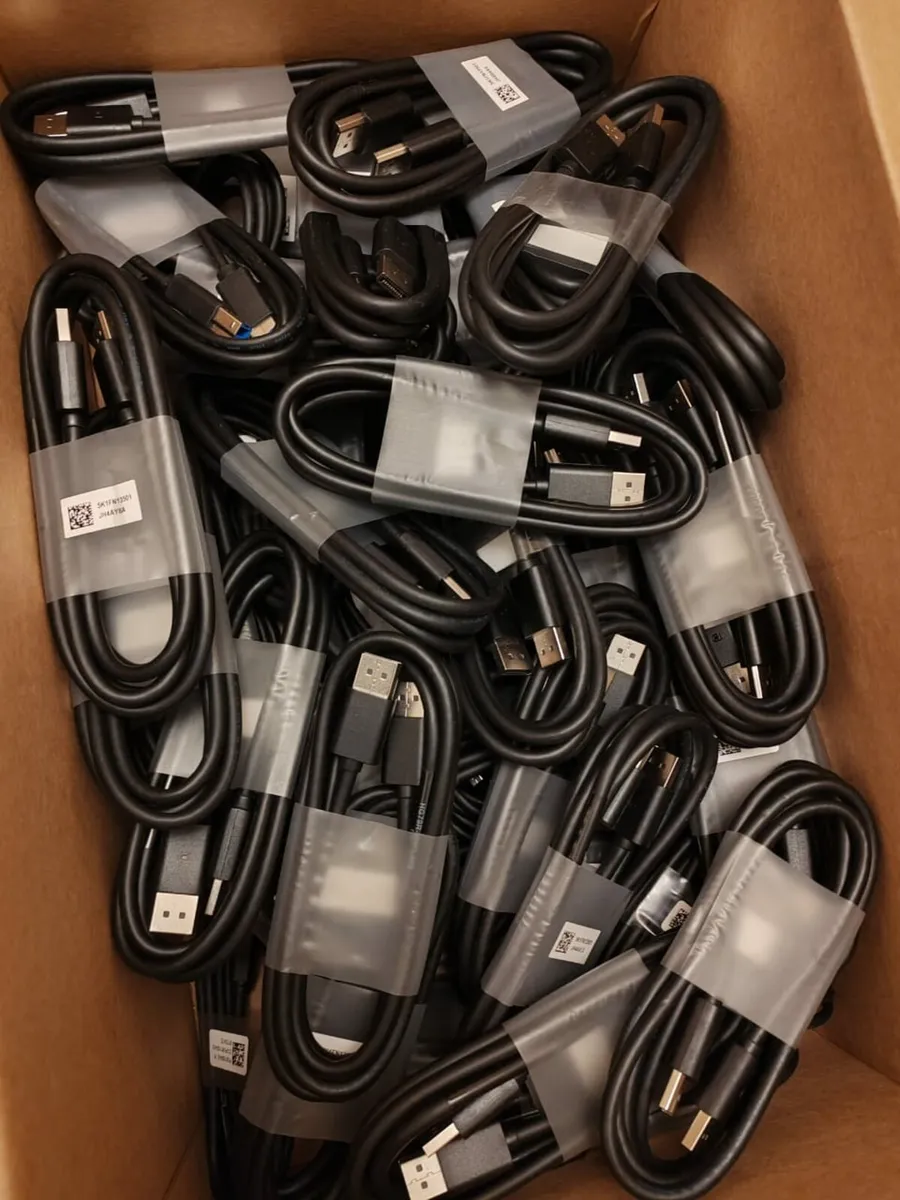 Display Port to Display Port - Image 1