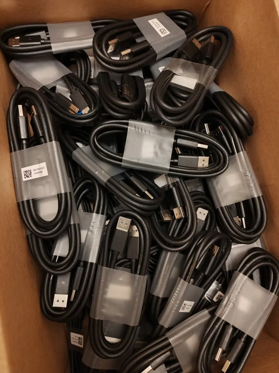 Display Port to Display Port - Image 3