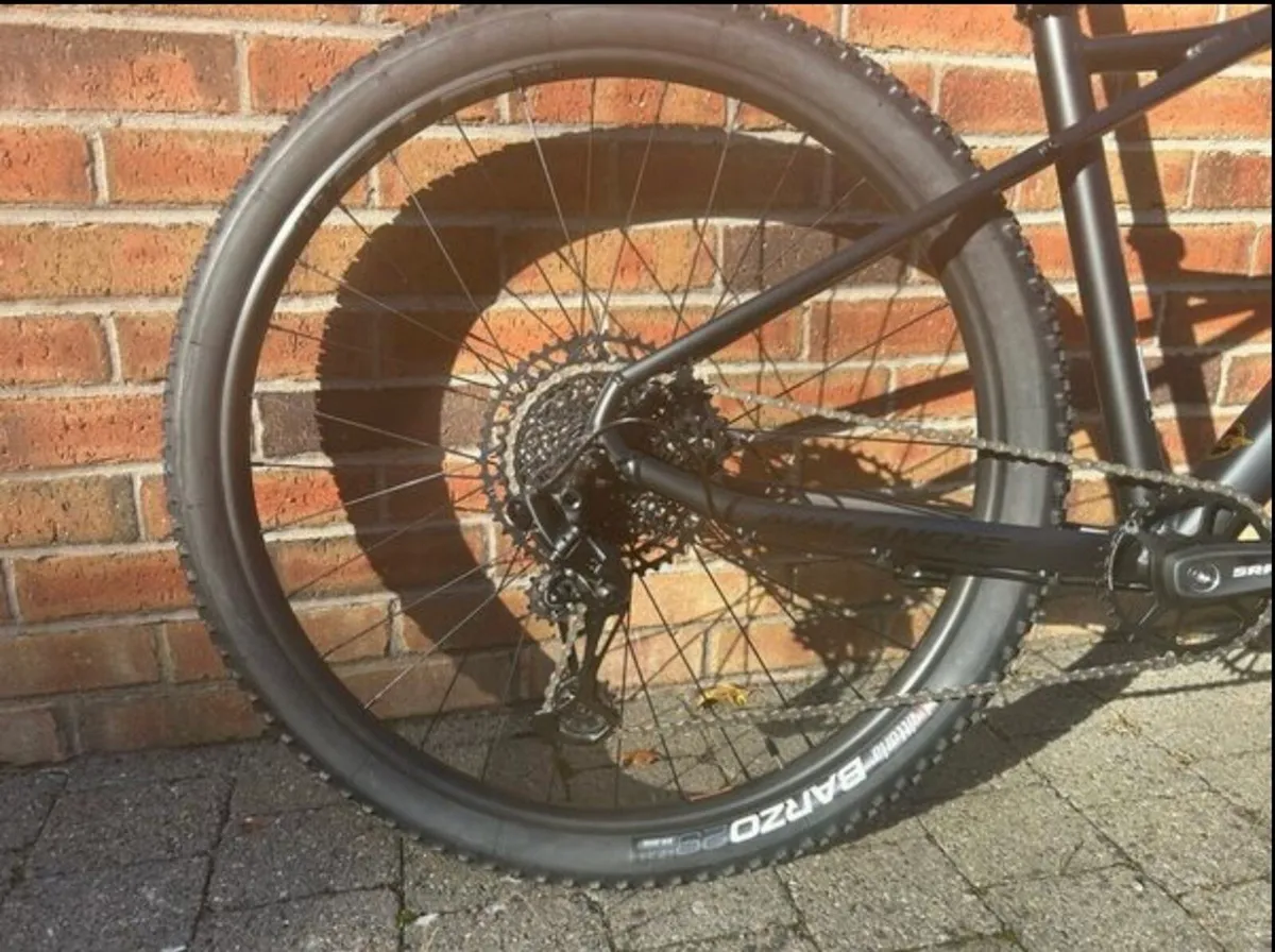 GT Avalanche Expert 29 Mountain Bike new - Image 2