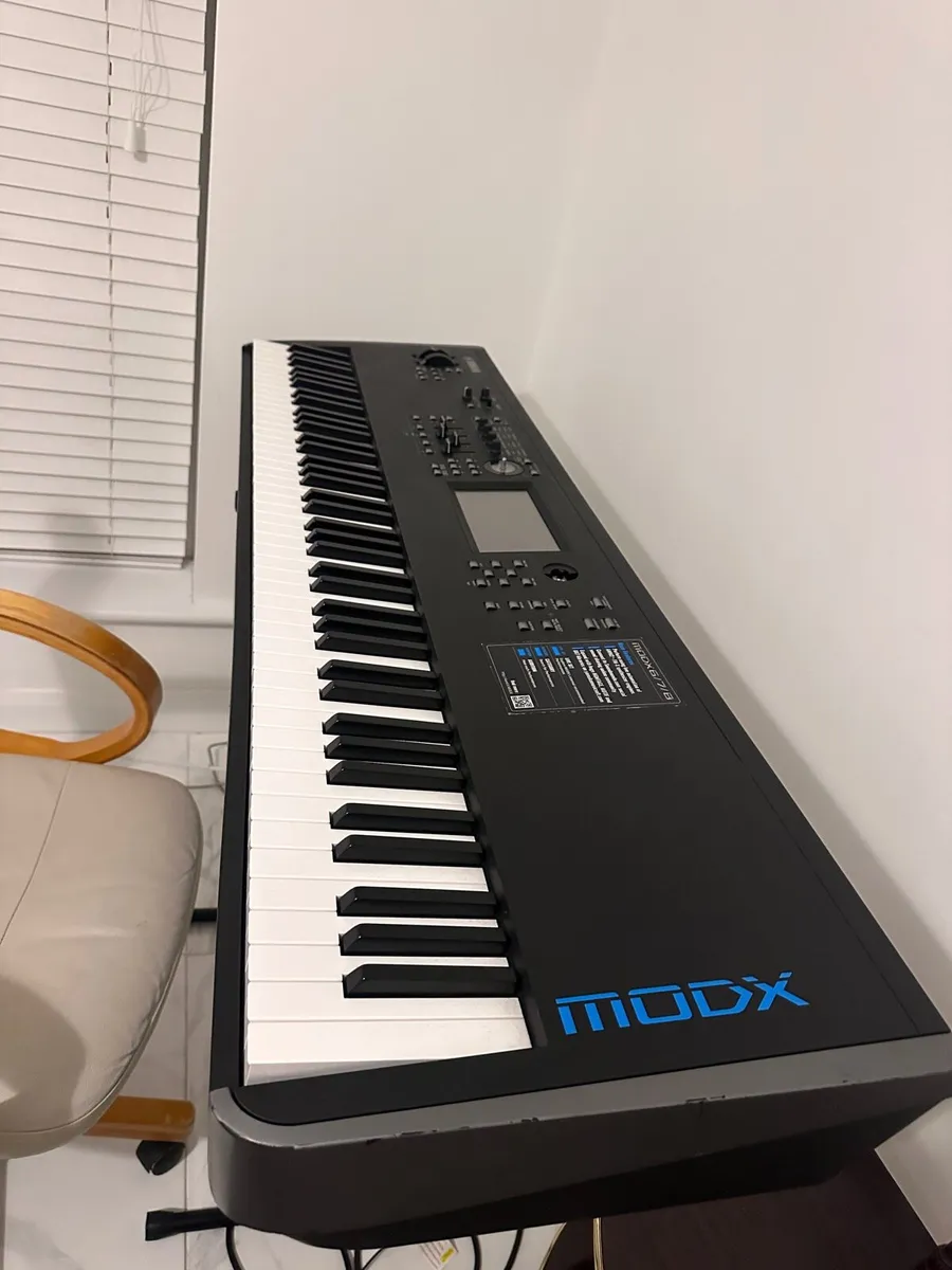 Yamaha Modx 8 - Image 2