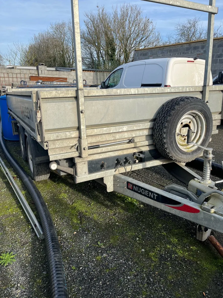 Nugent Tipper - Image 1