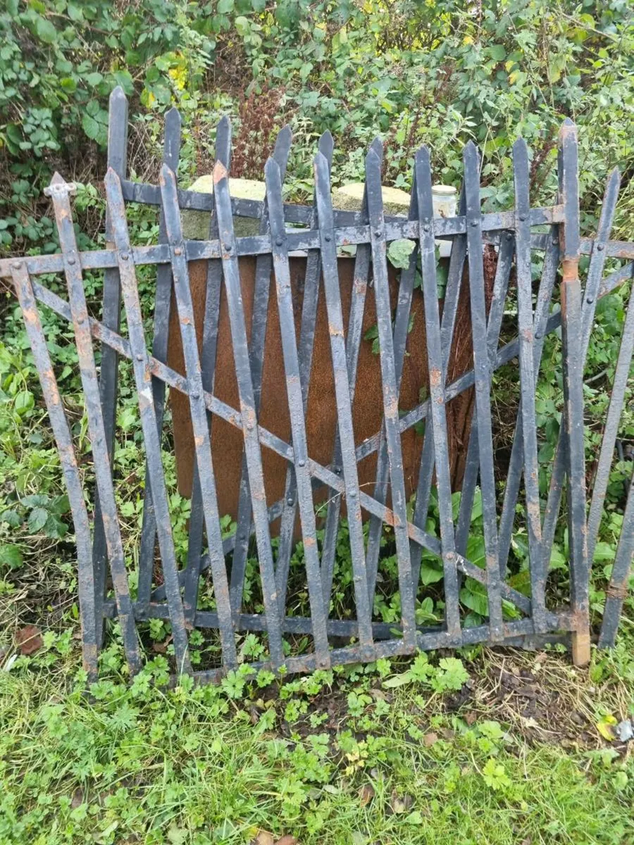 Old Iron gates - Image 2