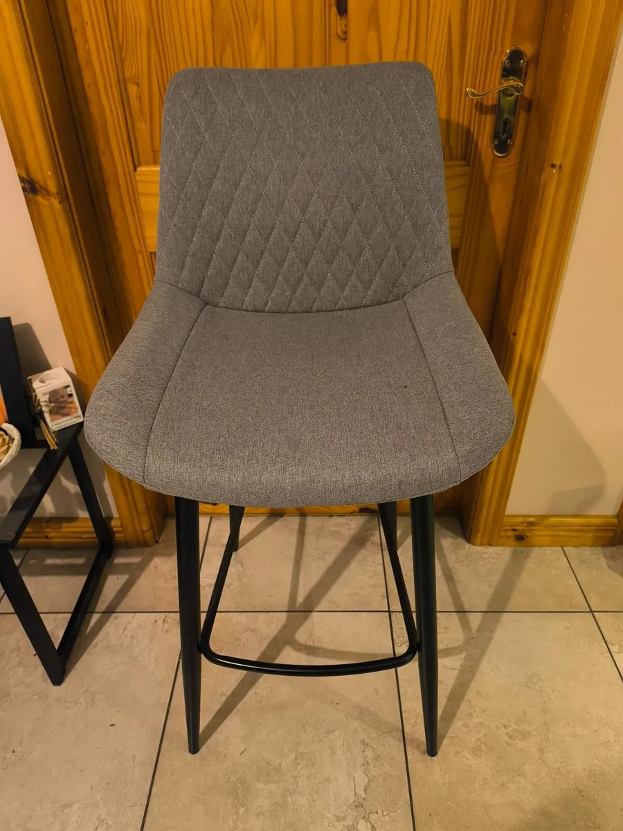 Bar stools - Image 1