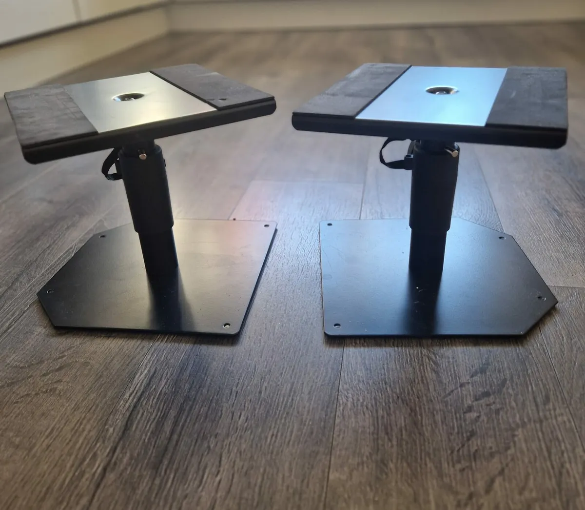 Speaker stands