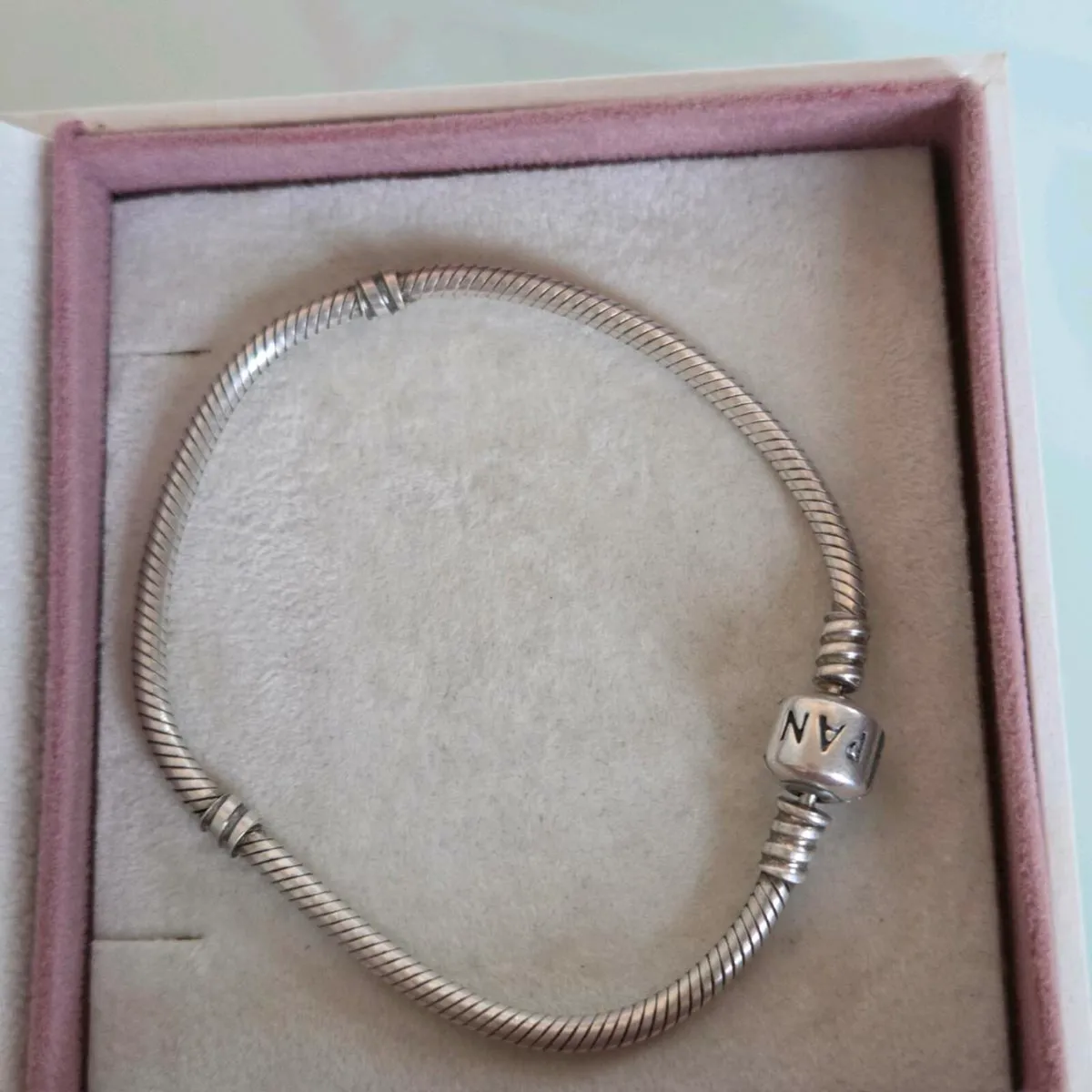 Pandora bracelet barrel clasp good condition - Image 3