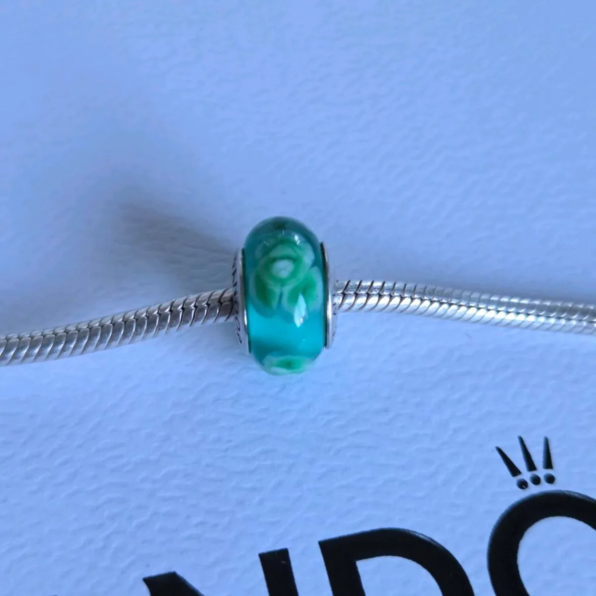 Pandora flower charm murano glass - Image 4