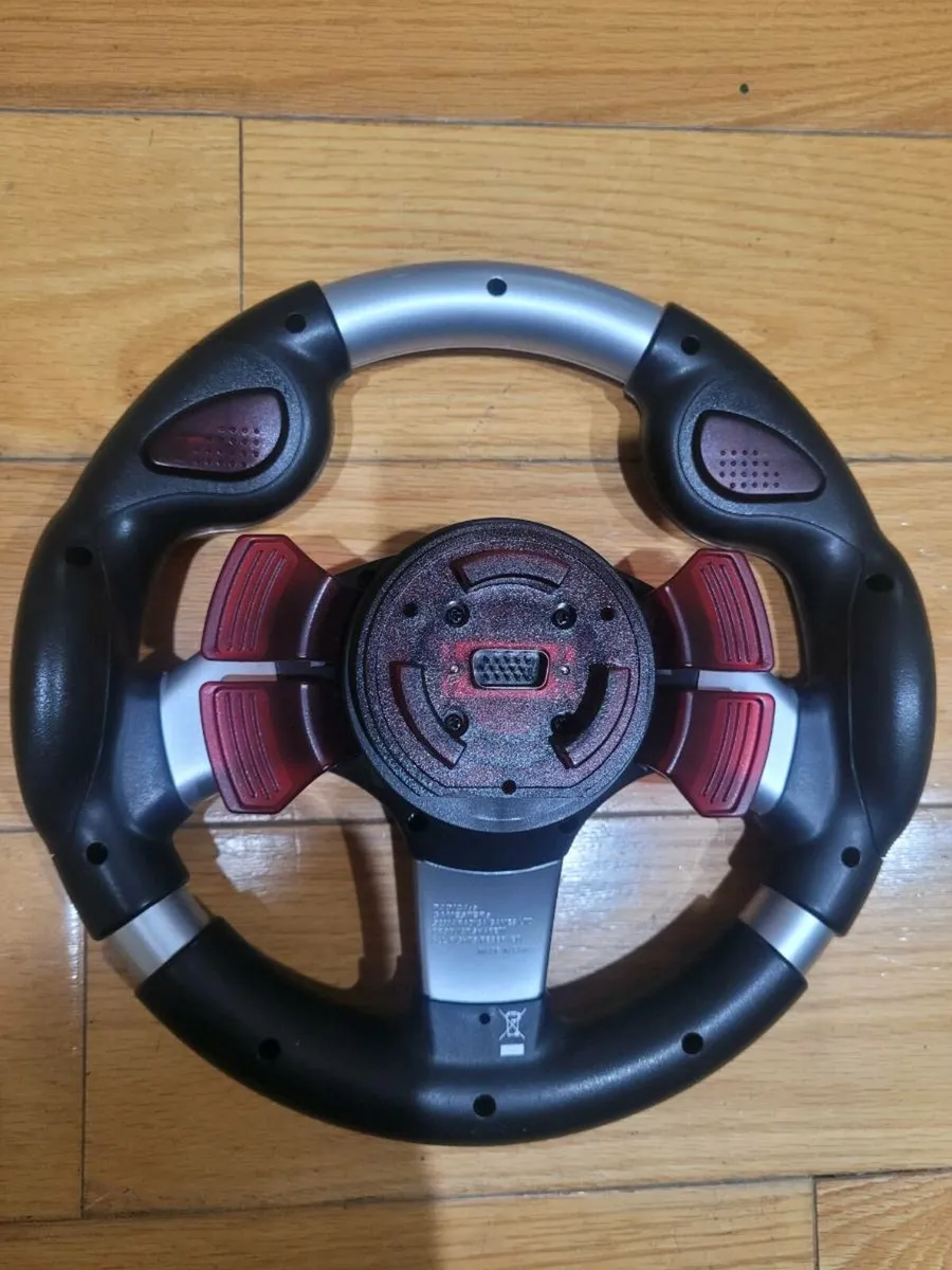 Gamester steering wheel - Image 2