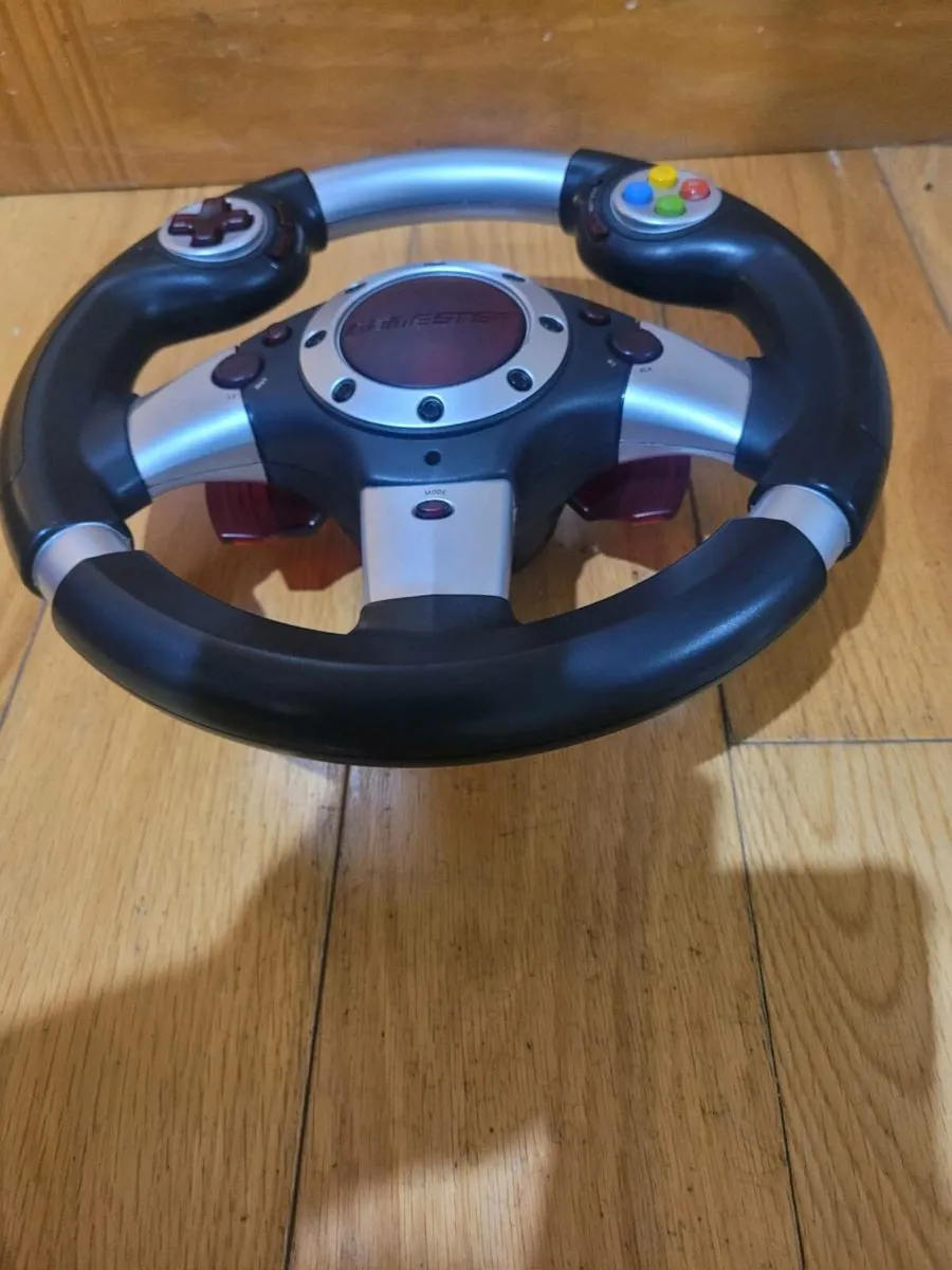 Gamester steering wheel - Image 4