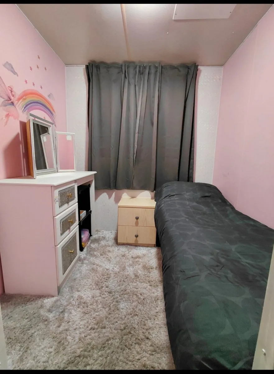 Mobile Home  3 bed - Image 4