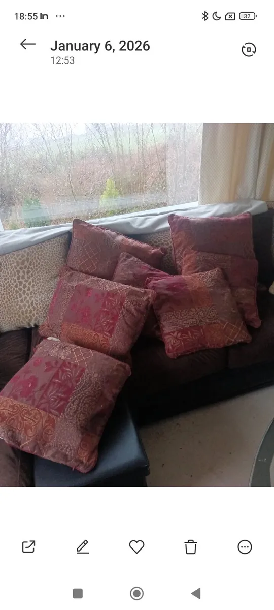 Beautiful new cushions 20 lot - Image 1