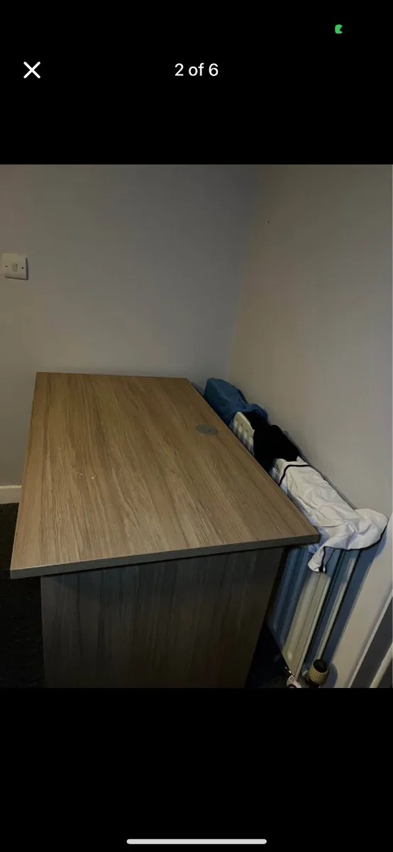 Desk - Image 2
