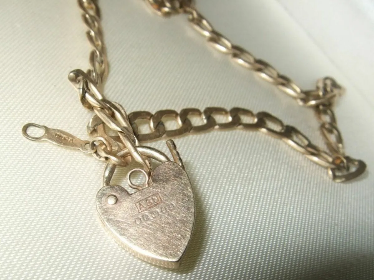 Vintage 9ct Gold 'Jailers Chain' - Image 4