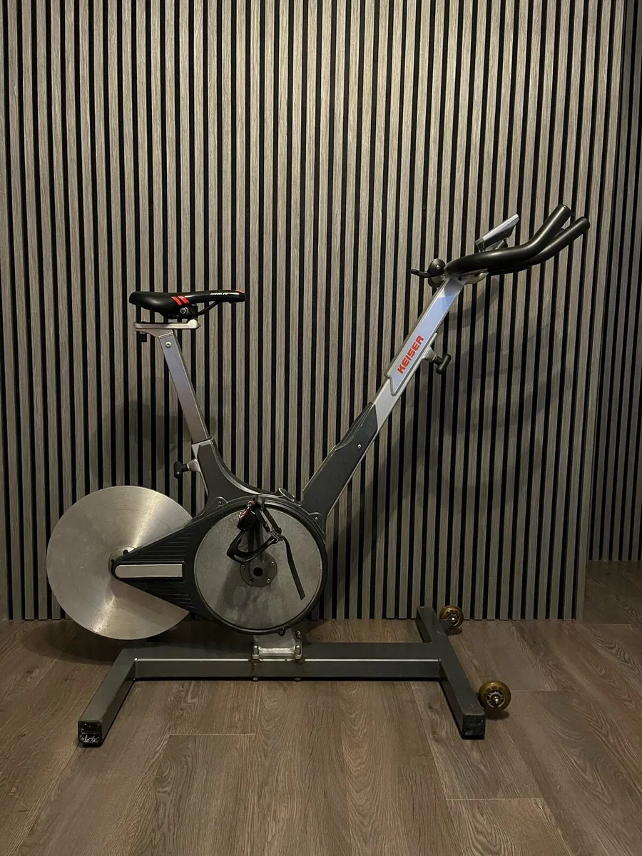 Keiser m3 spin bike. With watts monitor - Image 1