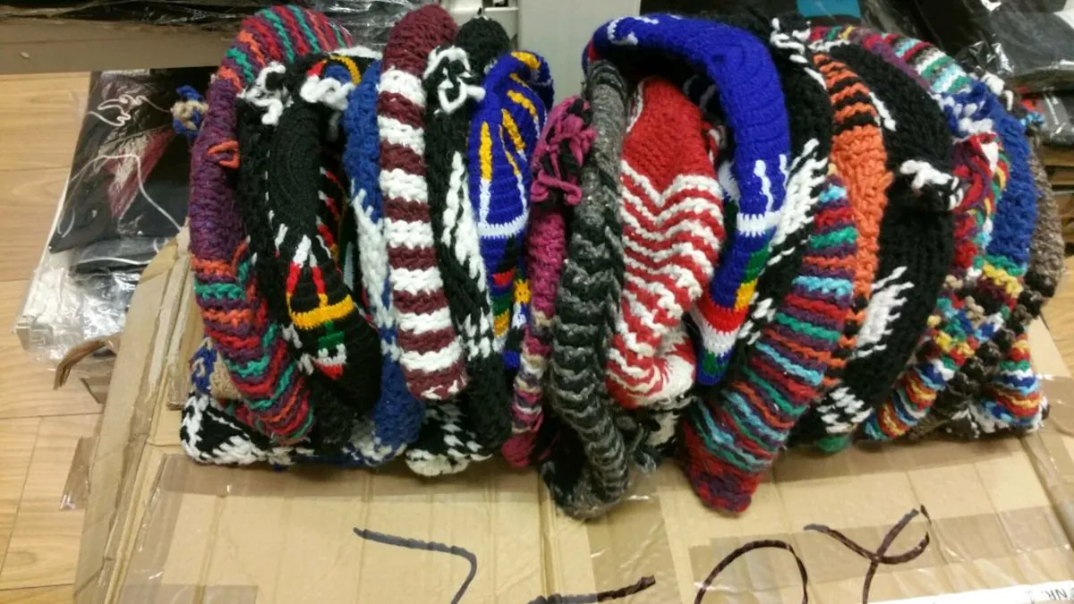 Hand made wool hats - Image 1