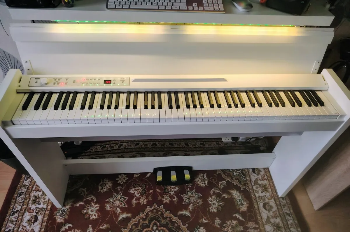 BRAND NEW Beautiful Korg LP380 U Digital Piano - Image 1