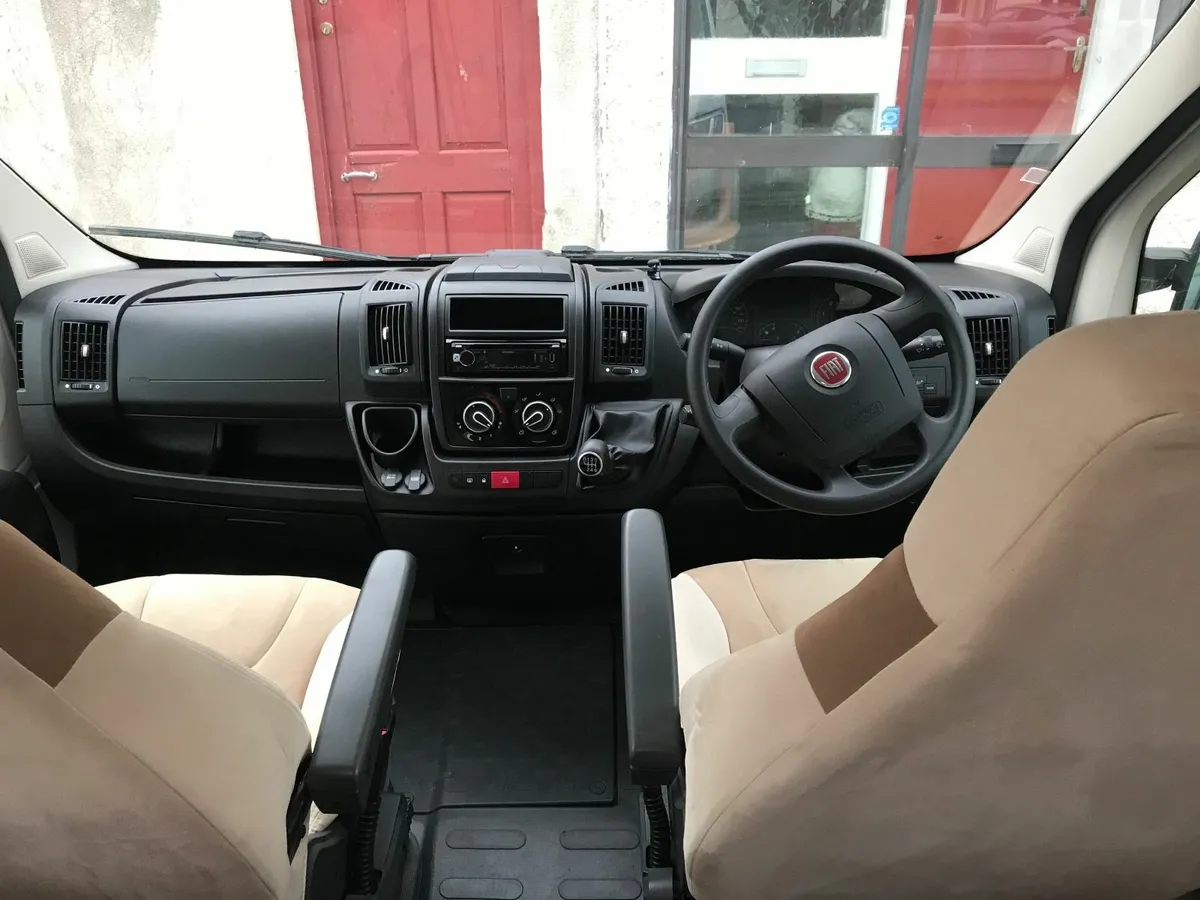 Dreamer D58 2018 Only 6,056km Like New - Image 4