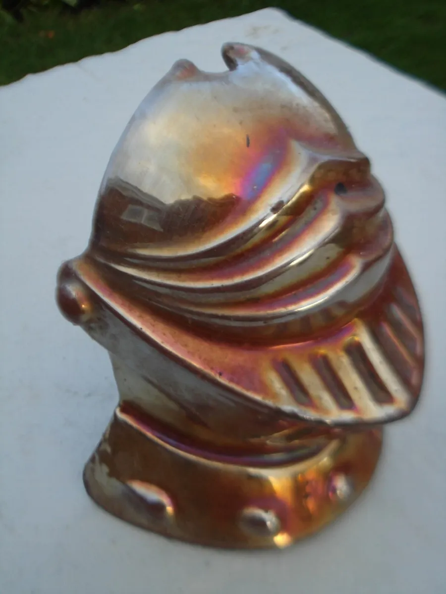 VINTAGE NESTOR KNIGHTS HEAD COMPANION SET. - Image 2