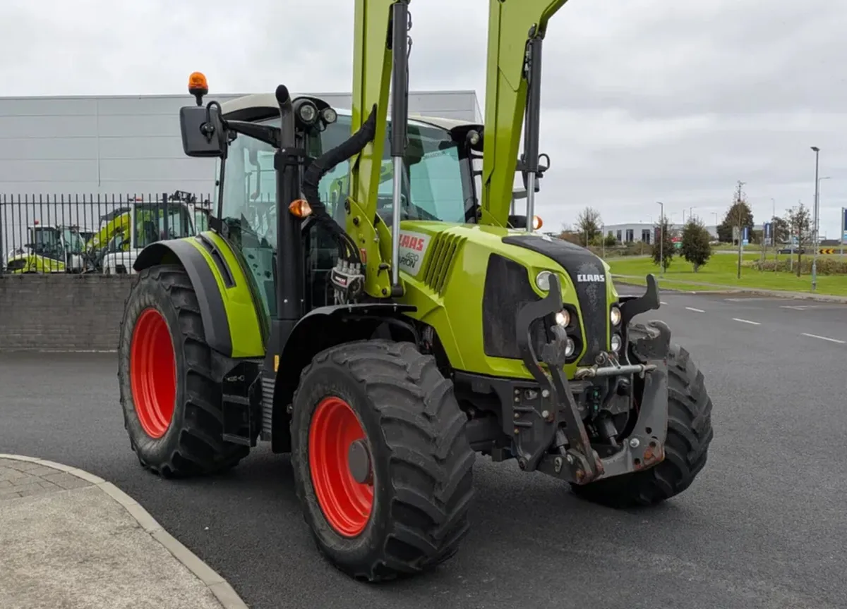 Claas Arion 420 CIS with loader - Image 3