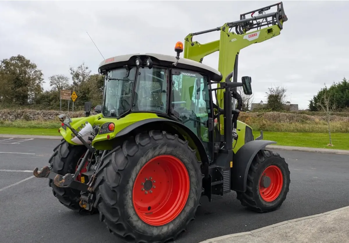 Claas Arion 420 CIS with loader - Image 4
