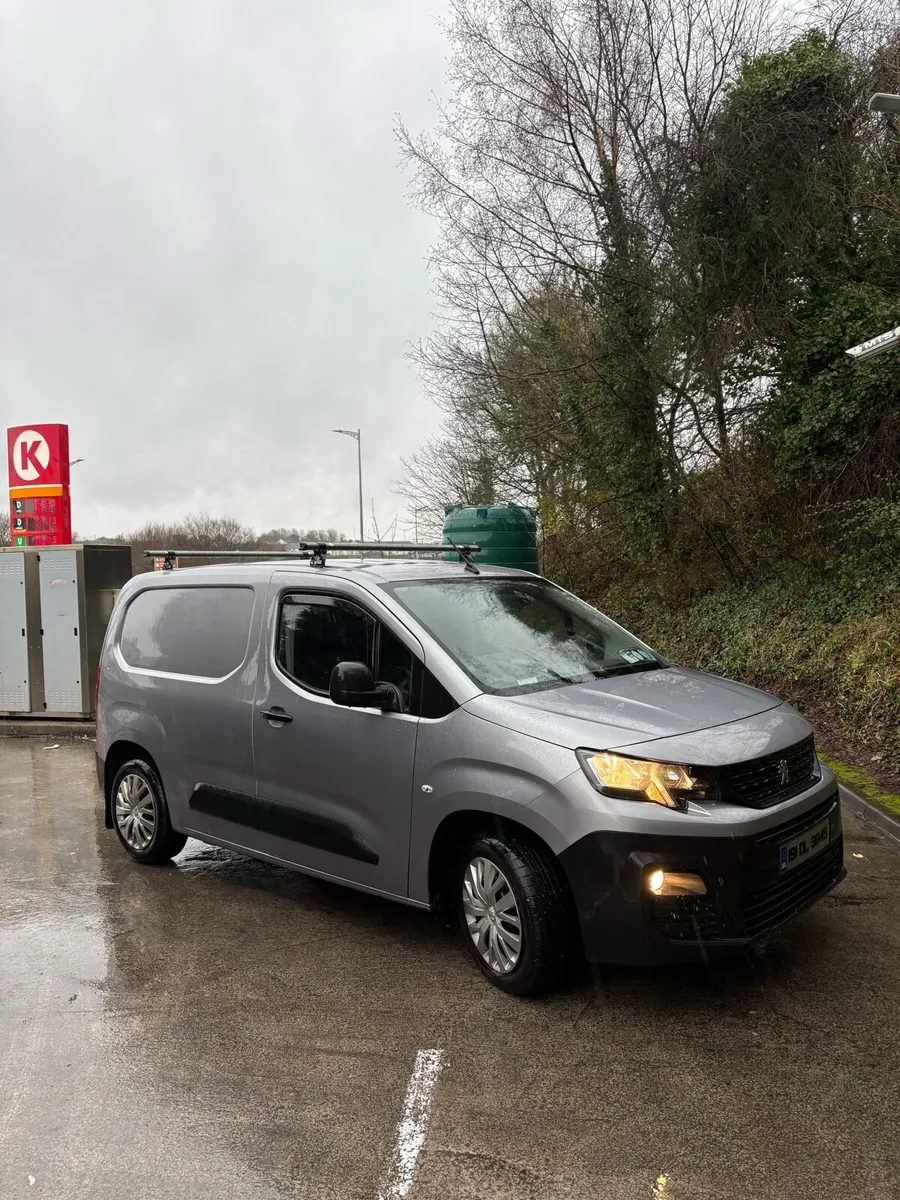 2019 Peugeot partner - Image 1