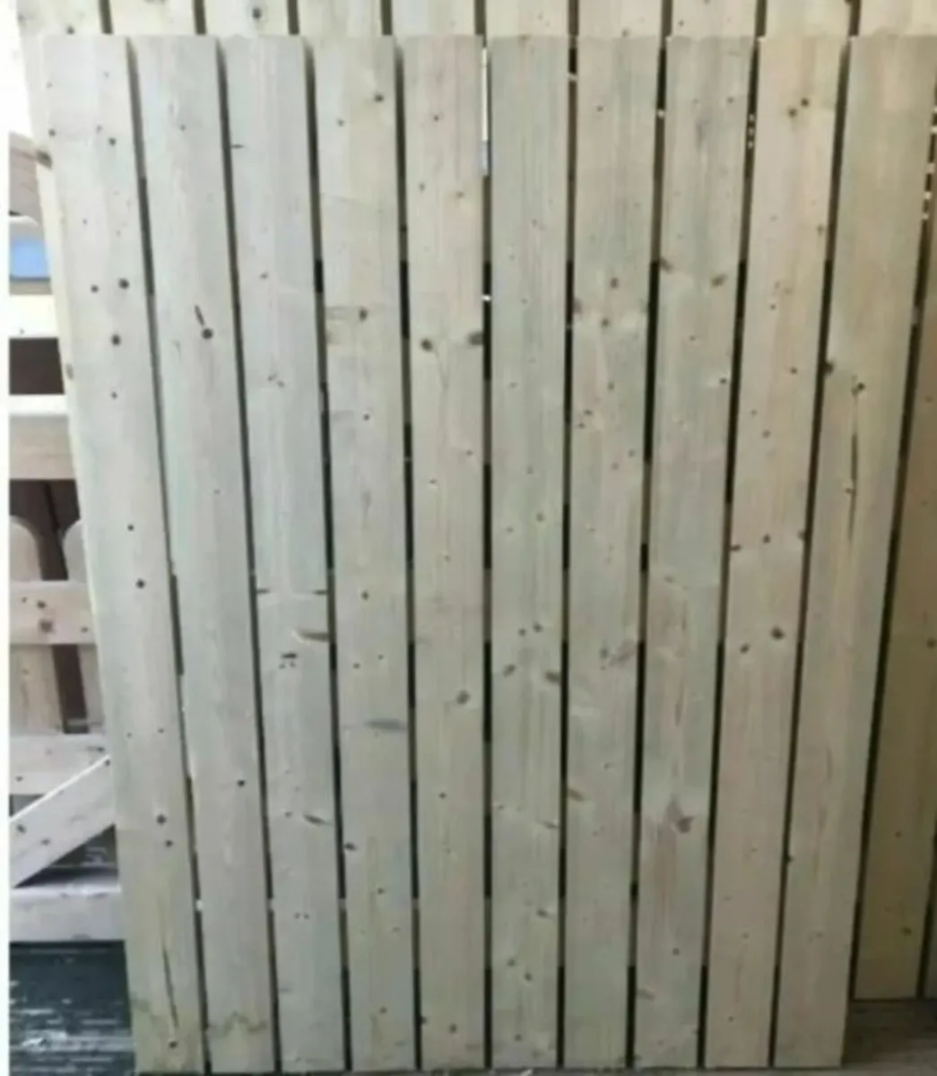 Lisduff Timber Side Gate's - Image 1