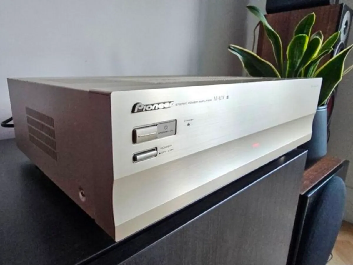 Vintage Pioneer M-10X "elite" power amplifier - Image 1