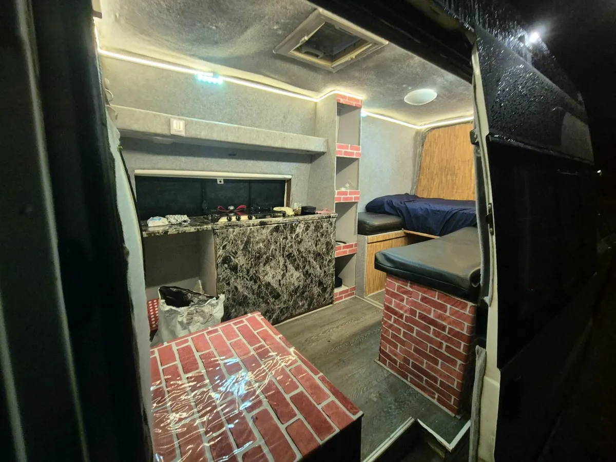 Campervan - Image 4