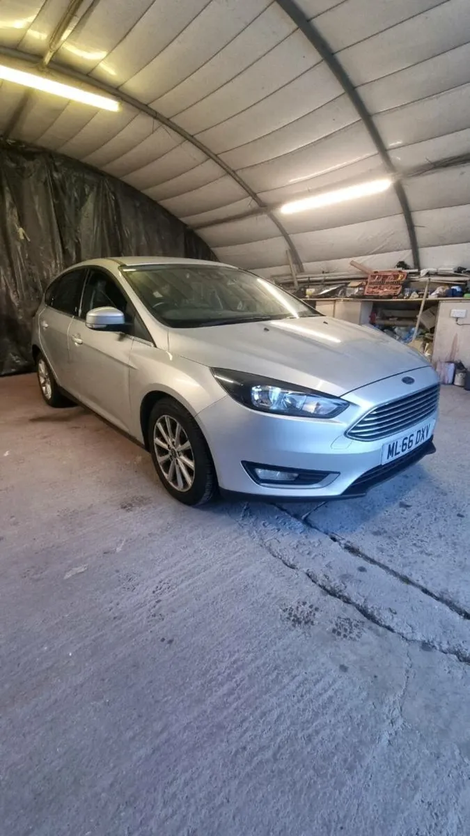 16 Ford Focus - Image 2