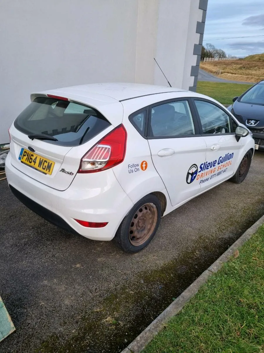 14 Ford Fiesta - Image 3