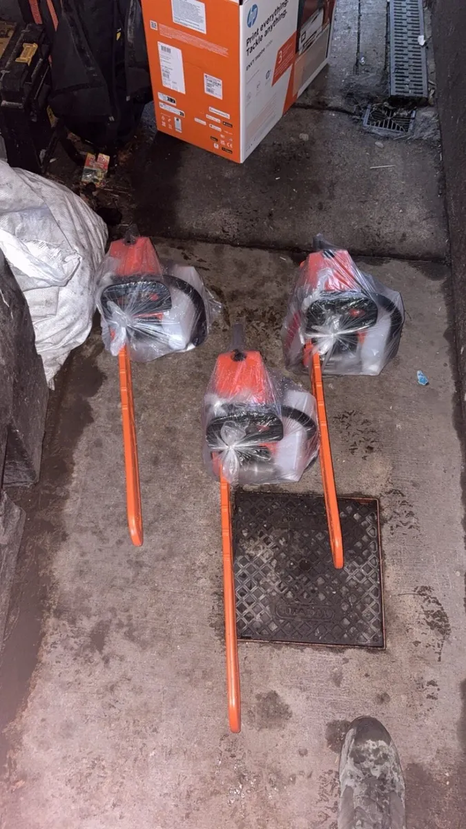 Smart Germany Brand new Chainsaw - Image 2