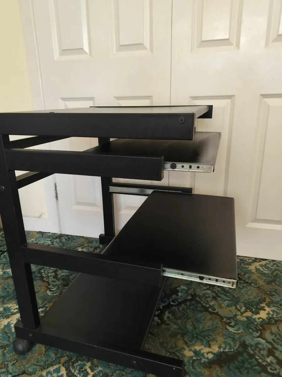 Computer table - Image 4