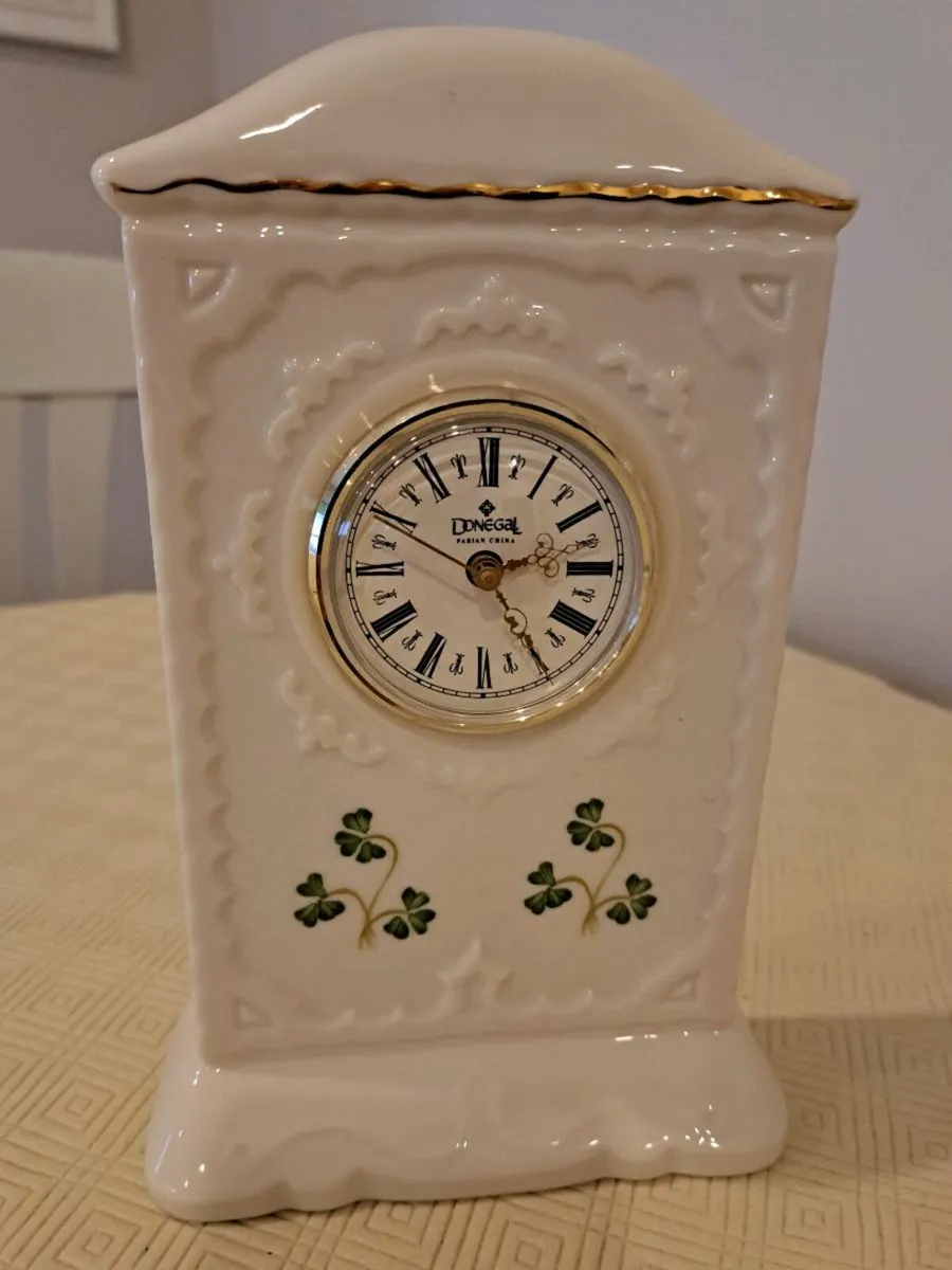 Donegal Parian China Clock - Image 1