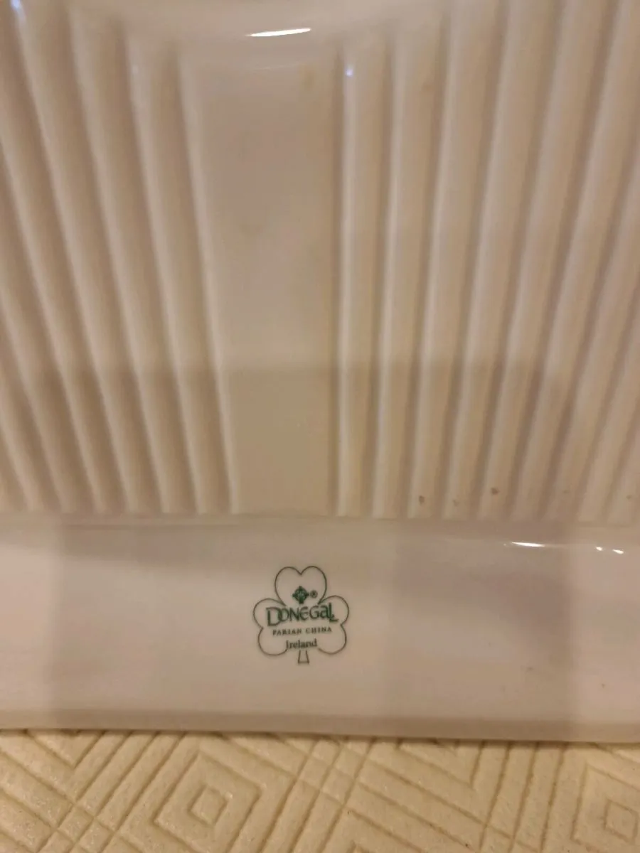 Donegal Parian China Clock - Image 3