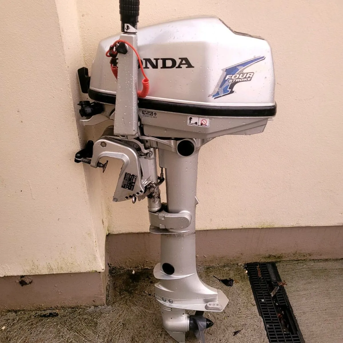 Honda 5hp 4stroke longshaft as new - Image 2