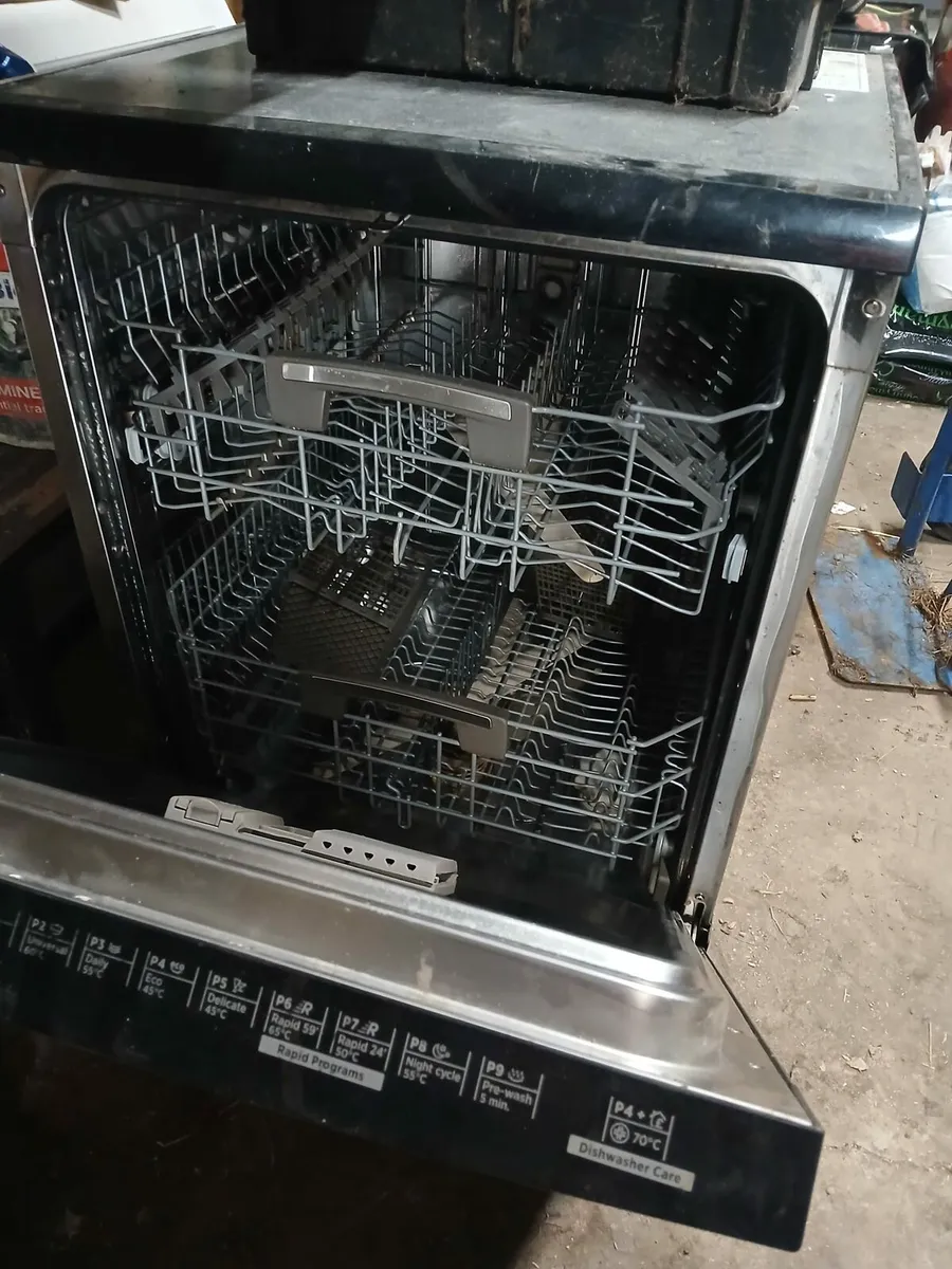 Dishwasher - Image 2