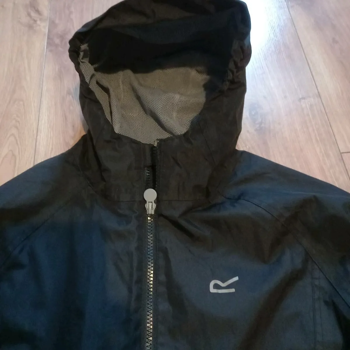Regatta waterproof jacket - Image 2